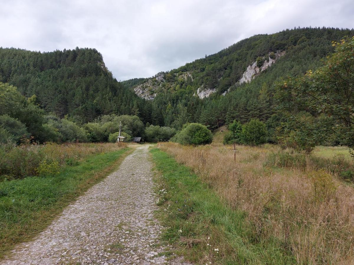 Chalupy Tri Grose Vlasky Bešeňová Esterno foto